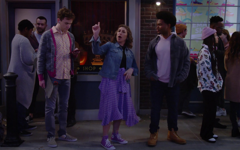 Converse All Star Chuck Taylor Hi Purple Shoes Worn by Mayim Bialik in Call Me Kat S02E08 Call Me Señor Don Gato (1)