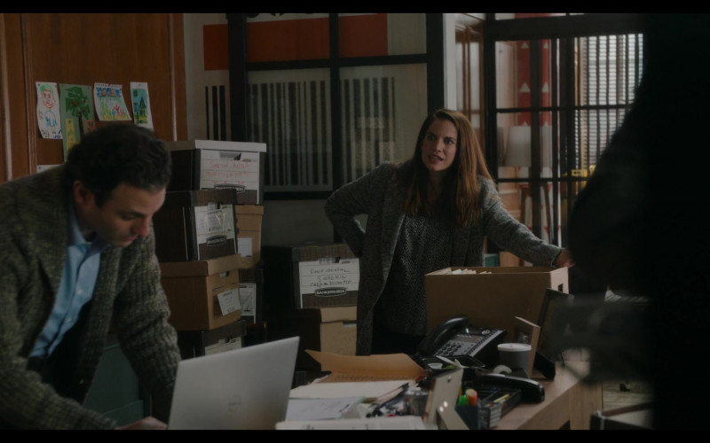 Dell Laptop Computer in Inventing Anna S01E03 Two Birds, One Throne (1)