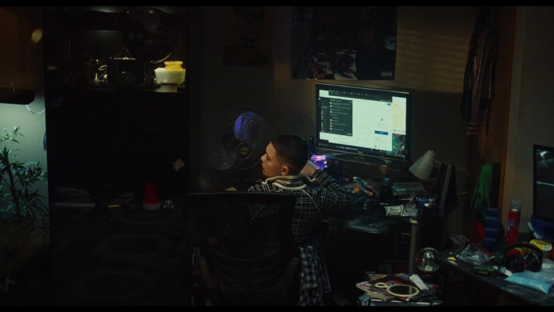 Dell Monitor in Euphoria S02E06 A Thousand Little Trees of Blood (2022)