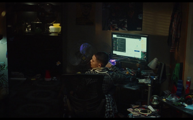 Dell Monitor in Euphoria S02E06 A Thousand Little Trees of Blood (2022)