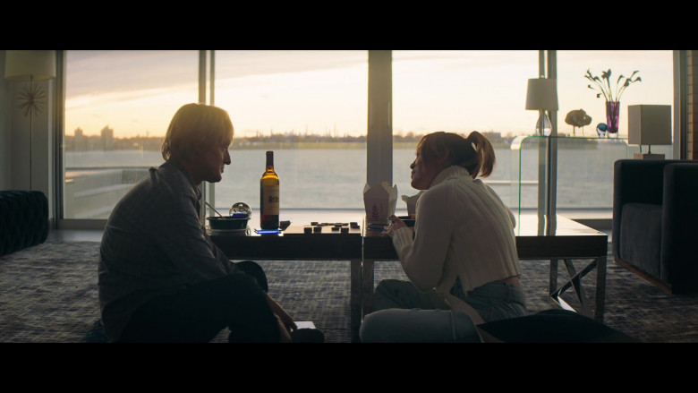 Duckhorn Wine Enjoyed by and Owen Wilson as Charlie Gilbert Jennifer Lopez as Kat Valdez in Marry Me (2022)
