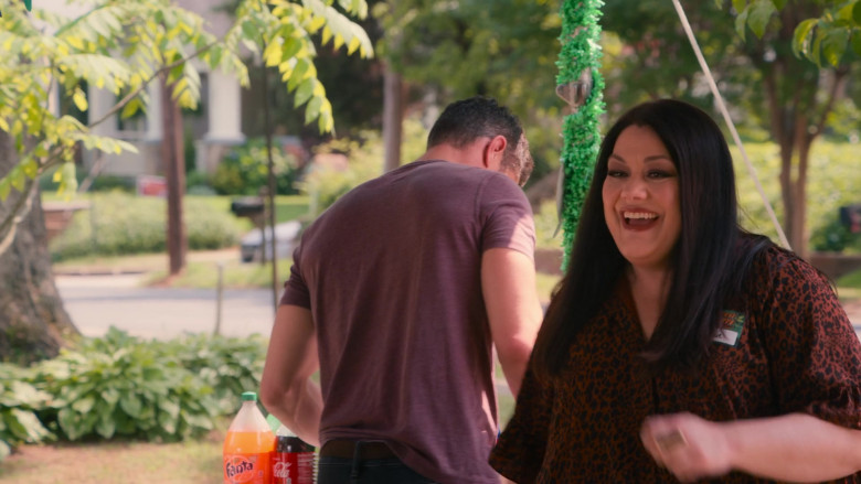 Fanta and Coca-Cola Drinks in Sweet Magnolias S02E06 Find It in Your Heart (1)