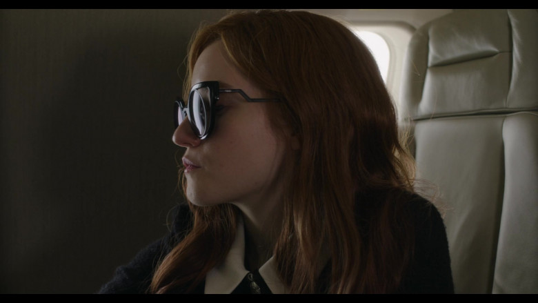 Fendi Women's Sunglasses of Julia Garner as Anna Delvey in Inventing Anna S01E04 A Wolf in Chic Clothing (2022)