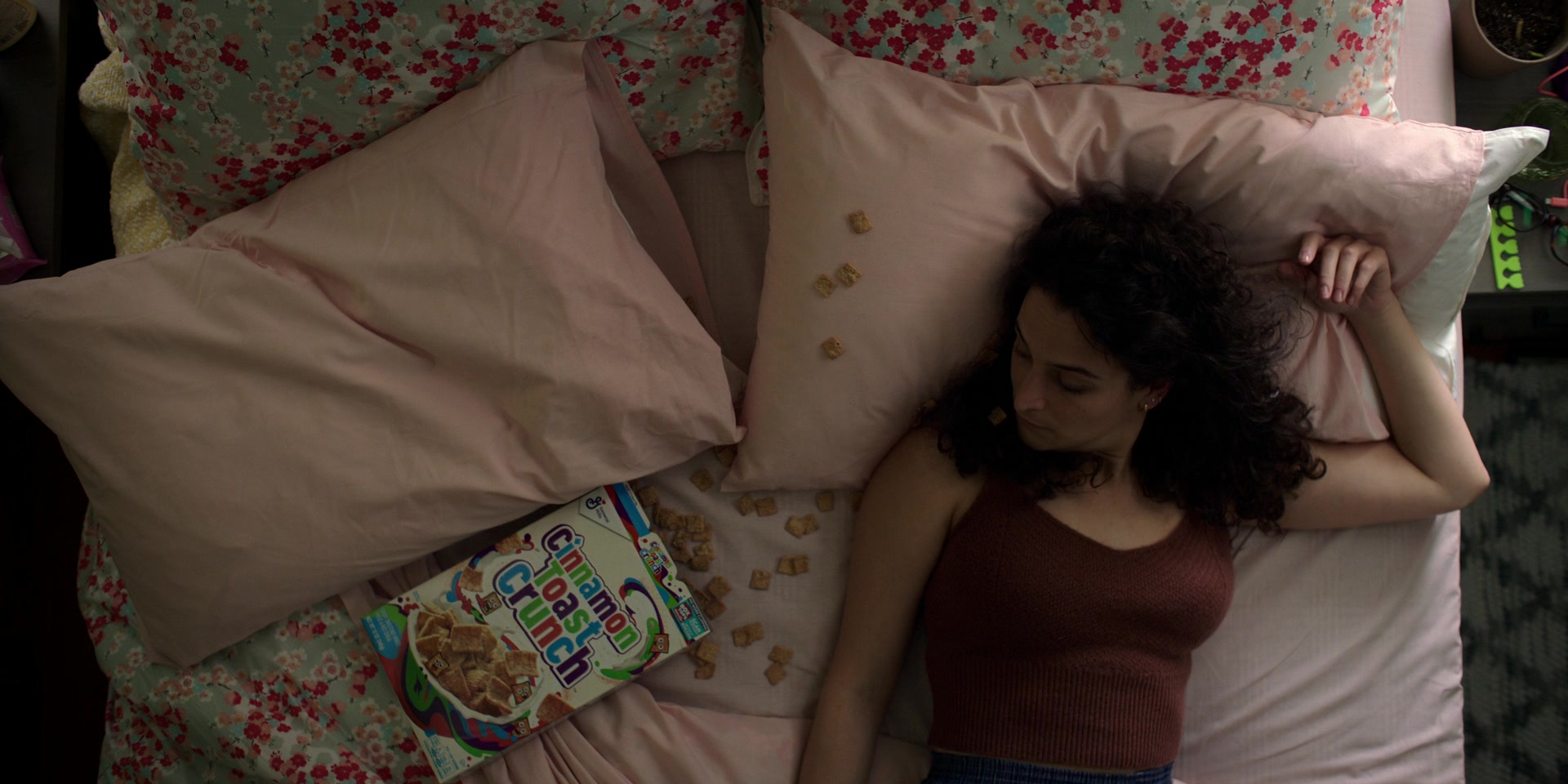 https://productplacementblog.com/wp-content/uploads/2022/02/General-Mills-Cinnamon-Toast-Crunch-Breakfast-Cereal-of-Actress-Jenny-Slate-as-Emma-in-I-Want-You-Back-2022.jpg