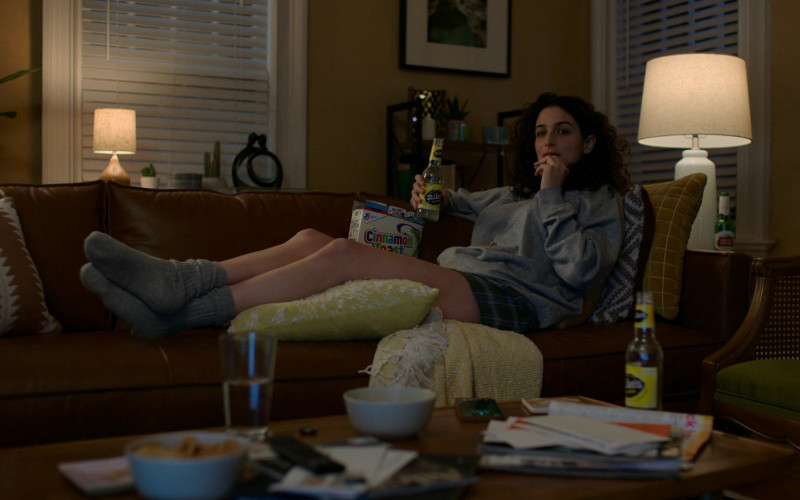 General Mills Cinnamon Toast Crunch Cereal and Mike's Hard Lemonade of Jenny Slate as Emma in I Want You Back (2022)