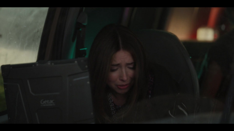 Getac Laptop in Dollface S02E06 Space Cadet (2022)