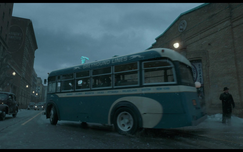 Greyhound Lines Bus in Nightmare Alley (2021)