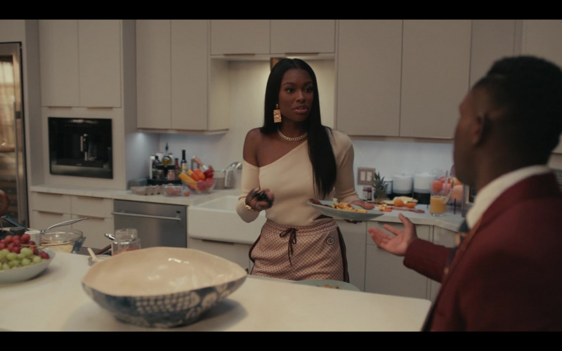 Gucci Women’s Pants of Coco Jones as Hilary Banks in Bel-Air S01E02 Keep Ya Head Up (1)