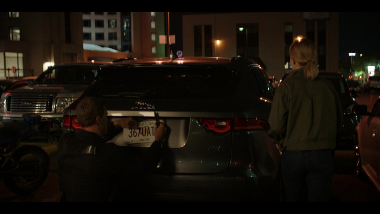Jaguar F-Pace Car of Cast Member Alan Ritchson as Jack Reacher in Reacher S01E04 In a Tree (3)