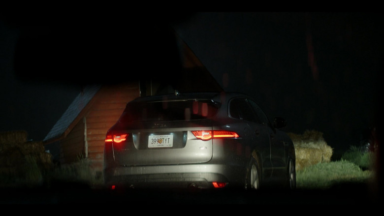 Jaguar F-pace Car of Alan Ritchson as Jack Reacher in Reacher S01E03 Spoonful (6)