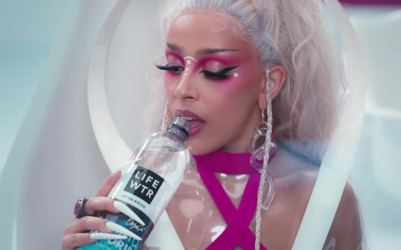 LIFEWTR Premium Bottled Water in "Get Into It (Yuh)" by Doja Cat (2022)
