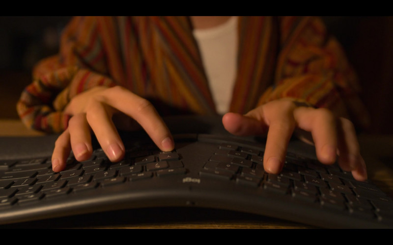 Logitech Computer Keyboard Used by Zoë Kravitz as Angela Childs in Kimi (1)