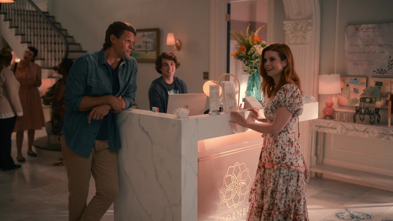 Microsoft Surface Laptop Computer in Sweet Magnolias S02E05 Great Expectations (2022)