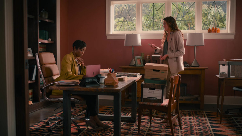 Microsoft Surface Laptop and Bankers Boxes of Heather Headley as Helen Decatur in Sweet Magnolias S02E04 Walk of Faith (2)