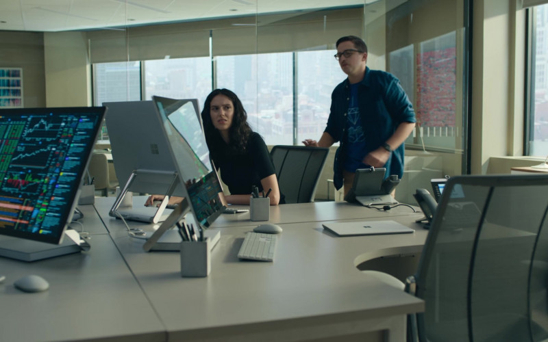 Microsoft Surface Studio Computers, Surface Laptop and Cisco Phones in Billions S06E05 Rock of Eye (2022)
