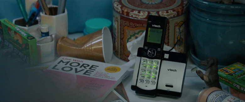 Mike and Ike Candies and vTech Phone in Scream (2022)