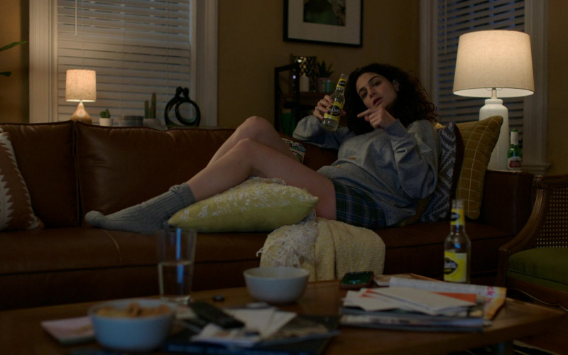 Mike's Hard Lemonade Enjoyed by Jenny Slate as Emma in I Want You Back (2022)