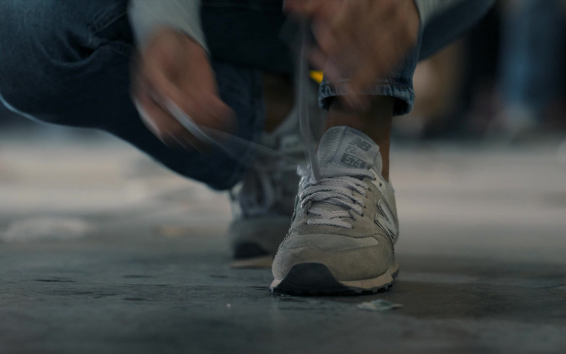 New Balance 574 Classic Sneakers in The Cleaning Lady S01E05 The Icebox (2022)