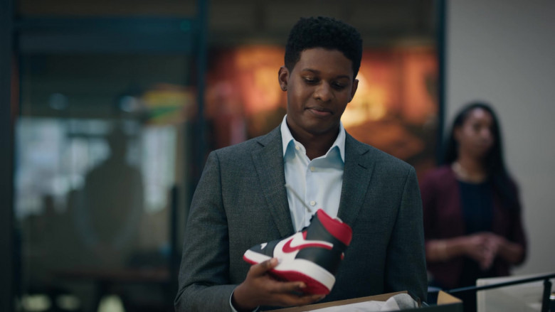 Nike Air Jordan 1 Sneakers in Billions S06E05 Rock of Eye (5)