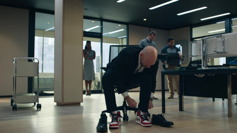 Nike Air Jordan 1 Sneakers in Billions S06E05 Rock of Eye (6)
