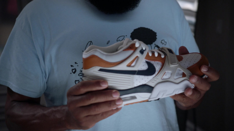 Nike Air Trainer 3 ‘Medicine Ball' Sneakers in Black-ish S08E07 Sneakers by the Dozen (1)