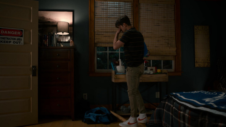Nike Blazer White Sneakers in Sweet Magnolias S02E01 Casseroles and Casualties (2)