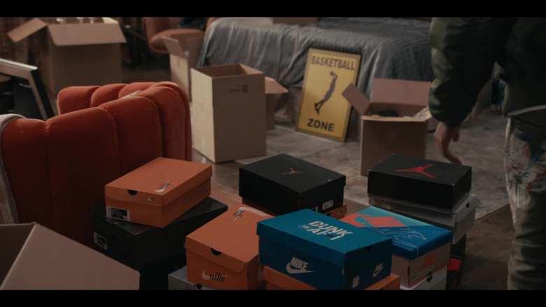 Nike Footwear Boxes in Bel-Air S01E03 Yamacraw (1)