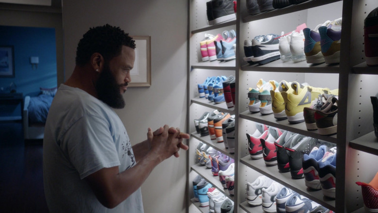 Nike Men's Shoe Collection of Anthony Anderson as Andre ‘Dre' Johnson in Black-ish S08E07 Sneakers by the Dozen (2)