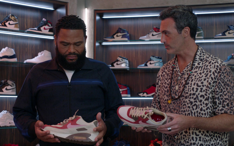Nike Men's Shoe Collection of Reid Scott as Griffin in Black-ish S08E07 Sneakers by the Dozen (11)