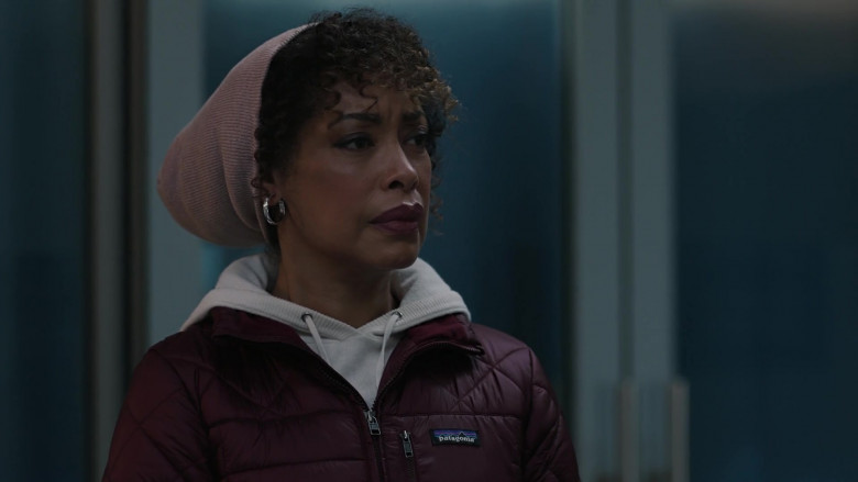 Patagonia Women’s Down Coat Jacket of Gina Torres as Tommy Vega in 9-1-1 Lone Star S03E04 Push (2)