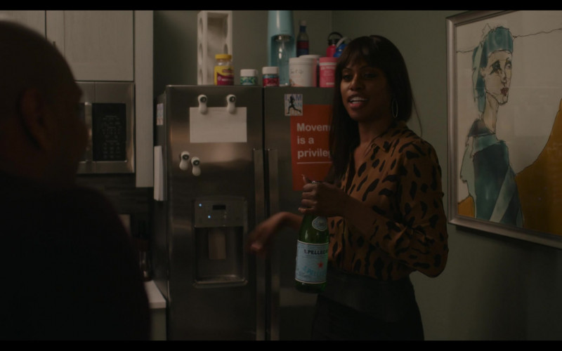 S.Pellegrino Sparkling Natural Mineral Water Bottle Held by Laverne Cox as Kacy Duke in Inventing Anna S01E06 Friends in Low Places (2022)