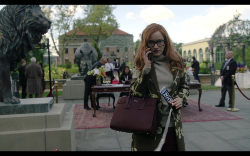 Saint Laurent Handbag of Julia Garner as Anna Delvey in Inventing Anna S01E04 A Wolf in Chic Clothing (2022)