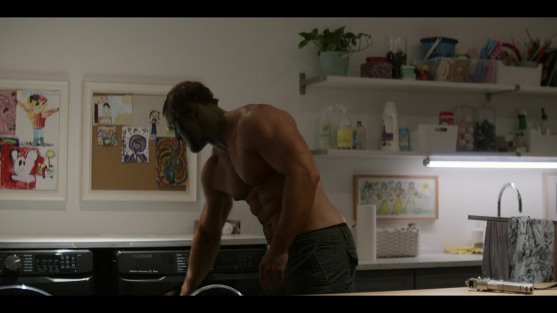 Samsung Washing Machines Used by Alan Ritchson as Jack Reacher in Reacher S01E07 (2)