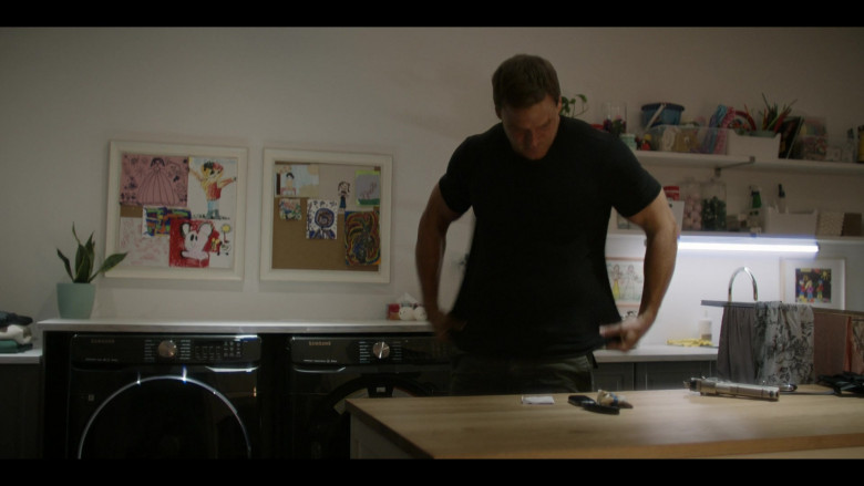 Samsung Washing Machines Used by Alan Ritchson as Jack Reacher in Reacher S01E07 (3)