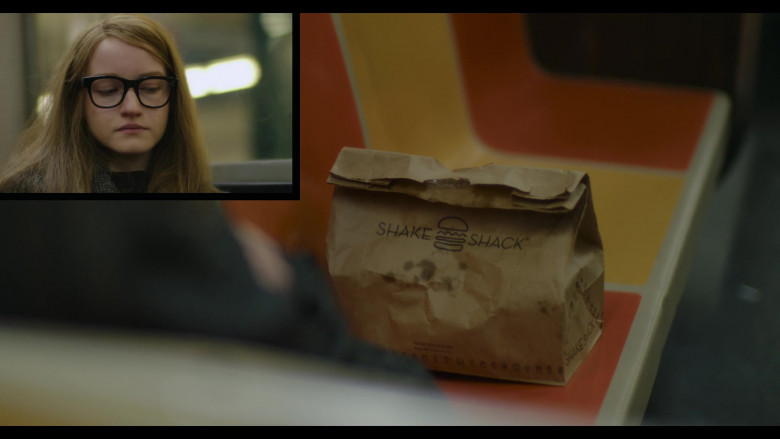 Shake Shack fast casual restaurant chain food in Inventing Anna S01E07 Cash on Delivery (1)