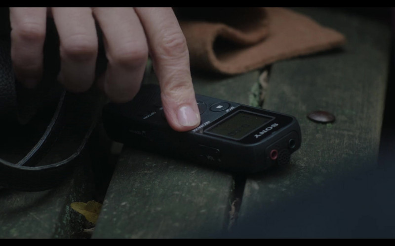 Sony Dictaphone in Inventing Anna S01E06 "Friends in Low Places" (2022)