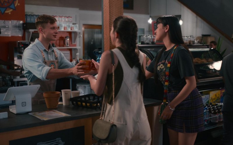 Square POS System in Sweet Magnolias S02E05 Great Expectations (2022)