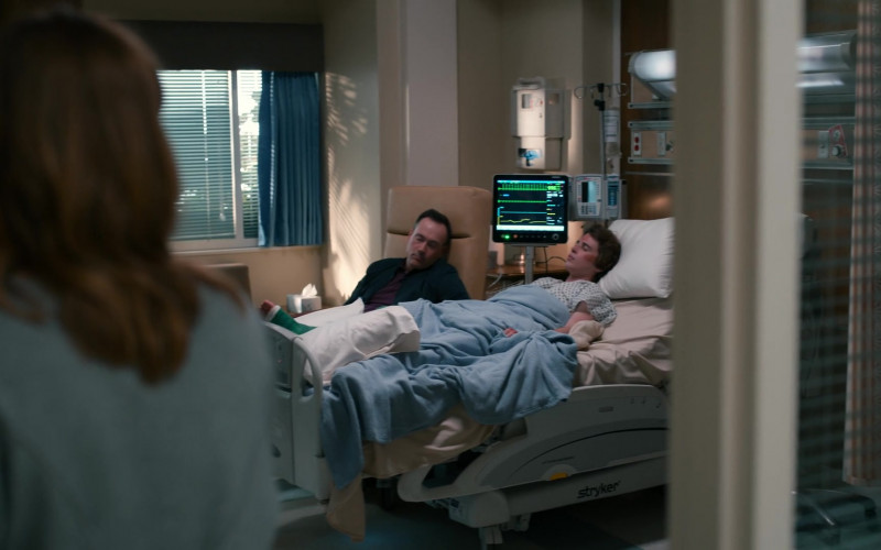 Stryker Hospital Bed in Sweet Magnolias S02E01 Casseroles and Casualties (2022)