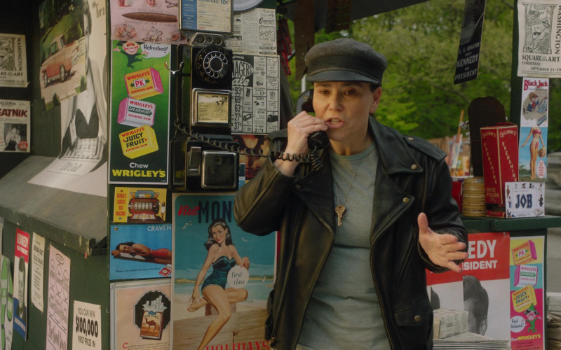 Wrigley’s Gum Ads in The Marvelous Mrs. Maisel S04E01 Rumble on the Wonder Wheel (2022)