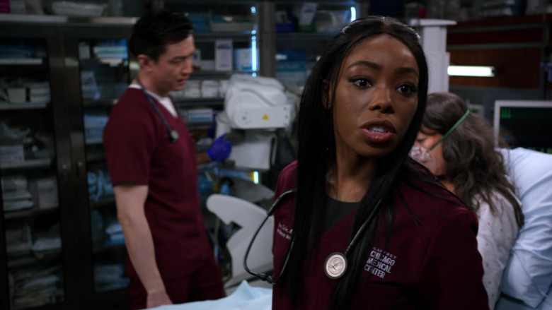 3M Littmann Stethoscopes in Chicago Med S07E14 All the Things That Could Have Been (4)