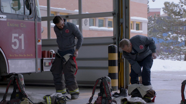 3M Scott SCBA in Chicago Fire S10E15 The Missing Piece (1)