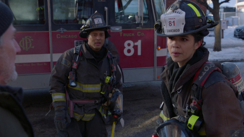 3M Scott SCBA in Chicago Fire S10E15 The Missing Piece (3)