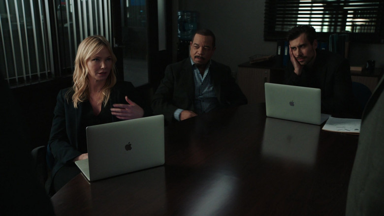 Apple MacBook Laptop Computers Used by Cast Members in Law & Order Special Victims Unit S23E14 Video Killed the Radio Star (1)