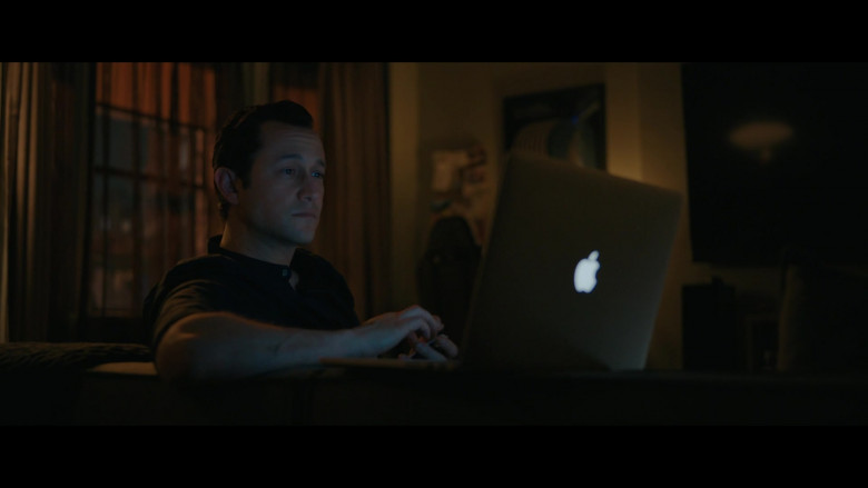 Apple MacBook Laptop Computers in Super Pumped The Battle for Uber S01E03 War (2)
