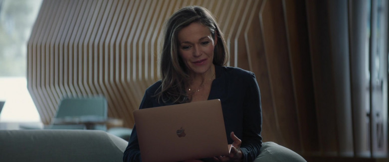 Apple MacBook Laptop Used by Actress in Blacklight (2022)