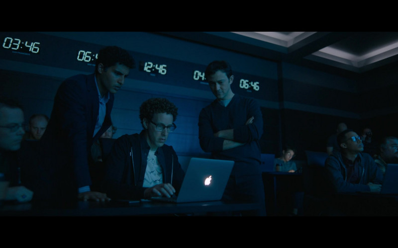 Apple MacBook Laptops Used by Cast Members in Super Pumped The Battle for Uber S01E02 X to the X (1)