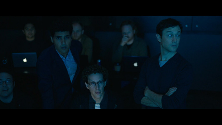 Apple MacBook Laptops Used by Cast Members in Super Pumped The Battle for Uber S01E02 X to the X (2)