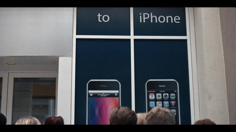 Apple Store in The Dropout S01E03 Green Juice (1)