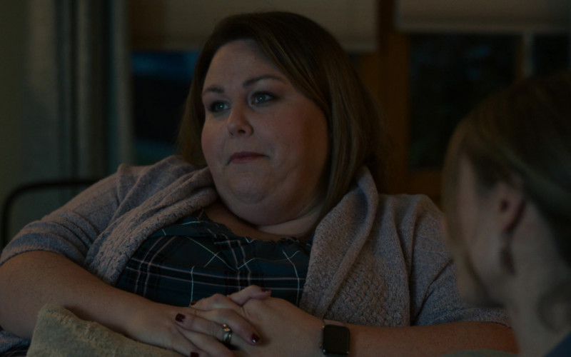 Apple Watch of Chrissy Metz as Kate Pearson in This Is Us S06E09 The Hill (2022)
