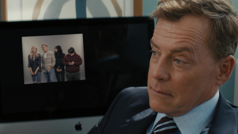 Apple iMac 24-inch AIO Computer Used by Greg Kinnear as Terry Phelps in Shining Vale S01E04 Chapter Four – So Much Blood (3)